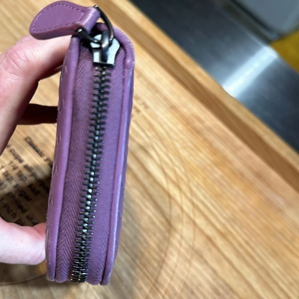 Bottega Veneta wallet. Great used condition.  Comes with cards and box.